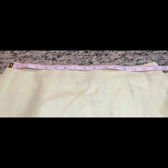 Ann Taylor Skirt. 8P. Pale Yellow. NWOT. - Picture 6 of 6